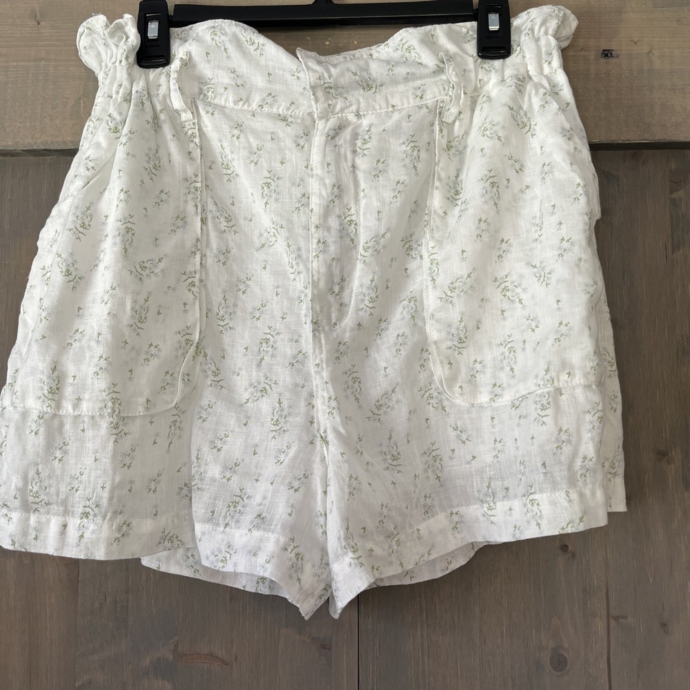 Blank NYC Linen Paperbag Shorts Women's Medium White Blue Floral Cottagecore